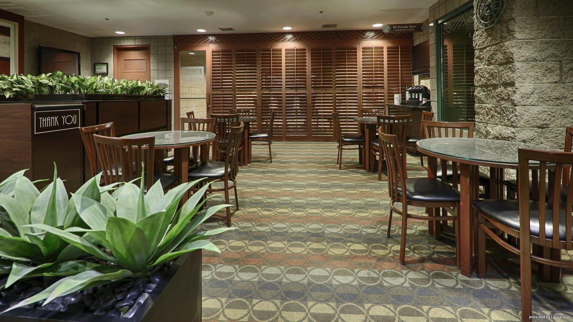 贝斯特韦斯特普拉斯桑戴尔酒店 斯科茨 外观 照片